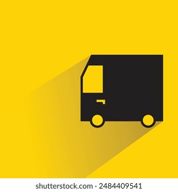 icono de furgoneta con sombra sobre fondo amarillo