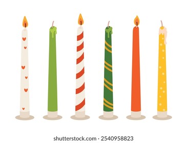 Várias Velas. Cor e tamanhos diferentes. Velas decorativas de cera para relaxar e spa. Conjunto de vetores desenhado à mão