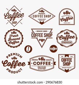 varios cafés e insignias de producto en color marrón