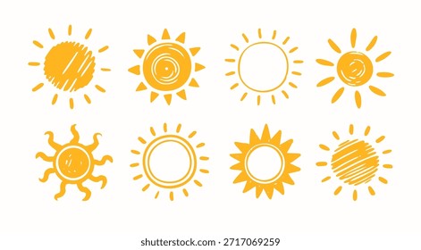 Varios soles amarillos únicos. Abstractas, doodle, estilo infantil, diferentes rayos. App de Clima, sentimiento de verano, viaje, clima, concepto de luz solar. Ilustración vectorial dibujada a mano. Elementos de diseño aislados 