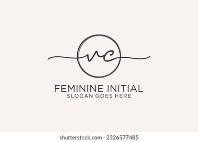 Logo de escritura a mano VC con el logotipo de vector de plantilla de círculo de la firma inicial, boda, moda, floral y botánica con plantilla creativa.
