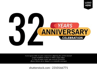 Lotipo de celebración del 32º aniversario del vector color amarillo negro aislado en fondo blanco