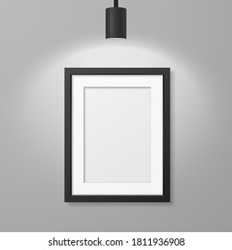 Vektor 3d realistischer A4 Schwarz Holz Einfache moderne Rahmen für Präsentation auf weißem Hintergrund mit einer Leuchte Spot Lamp oben, über Rahmen. Design-Vorlage für das Mock-up, Draufsicht