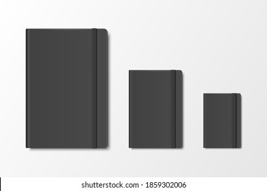 Vector 3d Realista Black Closed Paper Notebook Set Aislado en Fondo Blanco. A4, A5, A6, A7. Plantilla de diseño de Copybook con banda elástica para la mezcla, publicidad, impresión de logotipos. Frente. Vista superior