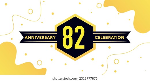 Vektor 82 Jahre Jubiläum Logo, Vektordesign mit gelber geometrischer Form auf schwarz-weißem Hintergrund