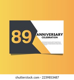 Vektor 89 Jahre Jubiläumsfeier, Jubiläumsfeier Template Design mit gelbem Hintergrund.
