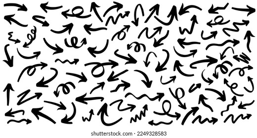 Iconos de flecha del vector. Colección de flechas dibujadas a mano. Las flechas están aisladas en el fondo blanco. Flechas dibujadas a mano en grunge negro. 