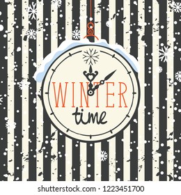 Cartel vectorial con palabras Tiempo invernal en el reloj en estilo retro. Se puede utilizar para volantes, pancartas o carteles. Ilustración con reloj y copos de nieve en el fondo rayado en blanco y negro