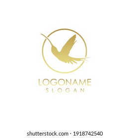Vektor-Vogel-Logo-Design in goldener Farbe auf weißem Hintergrund