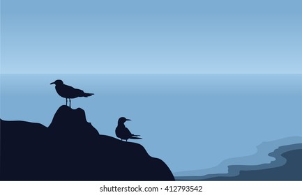 Vector bird in sea with blue backgrounds