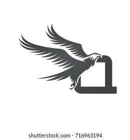 Vector Black American Eagle Letter Q Logo