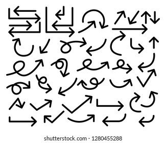 Image vectorielle ensemble de flèches noires dessinées à la main sur fond blanc