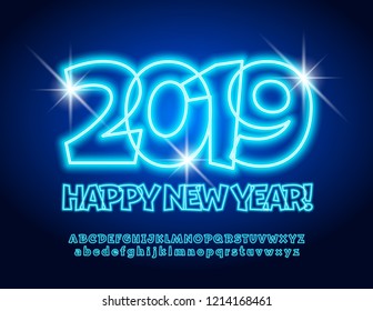 Tarjeta de felicitación Vector Bright Neon Happy New Year 2019 con juego de letras. Fuente azul original.