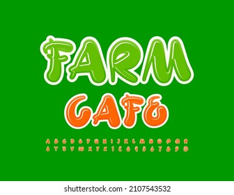 Logo del negocio de los vectores Café de granja con letras y números de alfabeto de estilo único. Fuente verde manuscrita