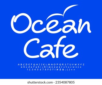 Logo del negocio de los vectores Ocean Cafe. Fuente blanca decorativa. Letras, números y símbolos alfabéticos escritos a mano
