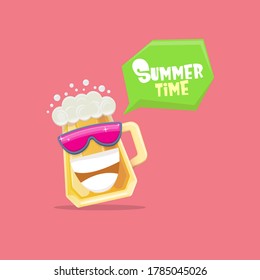 Vektorgrafik funky Biergläser mit Sonnenbrille einzeln auf rosafarbenem Hintergrund. Vektor lustige Bieretikett oder Plakatdesign Vorlage. Internationales Biertageskartoon-Comic-Poster oder Grußbanner