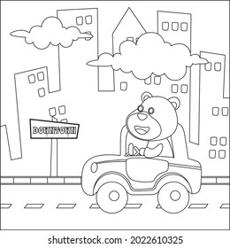 Caricatura vectorial del coche de oso gracioso en la carretera con el paisaje del pueblo. Ilustración vectorial aislada de dibujos animados, Diseño infantil vector creativo para la actividad infantil libro o página de coloración.