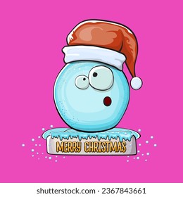 Caricatura vectorial del personaje de bola de nieve con el sombrero de santa roja aislado en un fondo rosado. Niños Feliz tarjeta de felicitación de Navidad con divertida bola de nieve monstruo. Caricatura de Santa María
