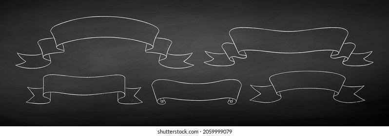 Conjunto de ilustraciones dibujadas con tiza vectorial de banderas de la cinta de desplazamiento de la línea de arte en el fondo de la pizarra.