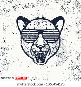 Vector cheetah head, hipster face  on grubge background