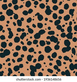 Vector Cheetah Skin Seamless Pattern. Trendy Wild Animal Leopard Spots, Hand Drawn Brown Texture For Fashion Print Design, Fabric, Cover, Wrapping Paper, Background, Wallpaper.