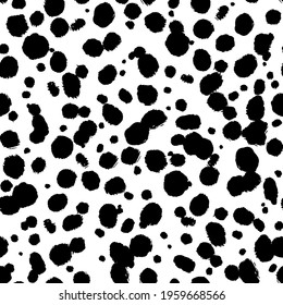 Vector cheetah skin seamless pattern. Trendy wild animal leopard spots, hand drawn black and white texture for fashion print design, fabric, cover, wrapping paper, background, wallpaper.