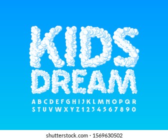 Emblema vectorial en la nube Los niños sueñan con fuente creativa. Letras y números alfabetos blancos