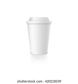 vector coffee cup isolated on white background. take away cup mock up. coffee to go.