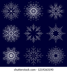 Colección vectorial de copos artísticos de nieve abstracta de cristal aislados en el fondo como grupo de decoración o colección de diciembre de invierno. Hielo o escarcha hermosa silueta de ornamento estrella o arte de temporada