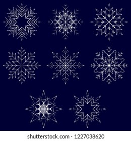 Colección vectorial de copos artísticos de nieve abstracta de cristal aislados en el fondo como grupo de decoración o colección de diciembre de invierno. Hielo o escarcha hermosa silueta de ornamento estrella o arte de temporada