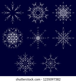 Colección vectorial de copos artísticos de nieve abstracta de cristal aislados en el fondo como grupo de decoración o colección de diciembre de invierno. Hielo o escarcha hermosa silueta de ornamento estrella o arte de temporada