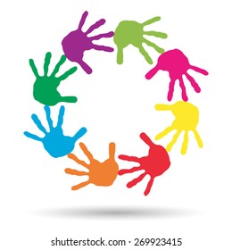 Concepto vectorial o espiral de círculo conceptual de las impresiones coloridas hechas a mano por niños aislados en fondo blanco para pintura, huella de mano, símbolo, personas, identidad, juntos, amistad, juego, diseños divertidos