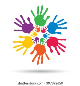 Vektorkonzept oder konzeptueller Kreis Spirale aus bunten Handdrucken von Kindern einzeln auf weißem Hintergrund für Farbe, Handdruck, Symbol, Menschen, Identität, zusammen, Freundschaft, Spiel, lustige Designs