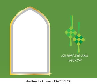 A vector of copyspace Mihrab and two "ketupats" or pressed rice and Selamat Hari Raya Aidilfitri on green background. Selamat Hari Raya Aidilfitri meaning is Happy Eid Mubarak in english.