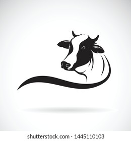 Vector of a cow head design on white background. Cow icon or logo. Farm Animal. Easy editable layered vector illustration.