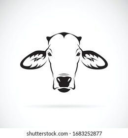 Vector of a cow head design on white background. Farm Animal. Cows logos or icons. Easy editable layered vector illustration.