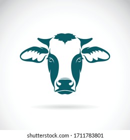 Vector of a cow head design on white background. Farm Animal. Cows logos or icons. Easy editable layered vector illustration.