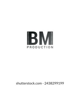 Logo creativo vectorial con iniciales BM film roll design.