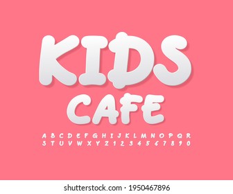 Vektorkreatives Schild Kids Cafe. Schriftart aus Weißbuch. Handgeschriebene Menge Alphabet-Buchstaben und -Zahlen