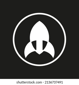 Color del cohete de la silueta de dibujo del vector blanco, de estilo plano