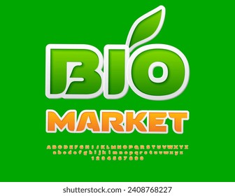 Bio-Markt mit dekorativem Leaf. Moderne, stilvolle Schriftart. Sticker Stil Alphabet Letters and Numbers.