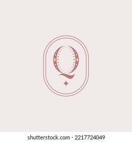 Vector elegant magic letter Q. Logo for jewelry, bead ornaments. Magic symbol. Emblem for astrologers, tarot readers, coaches. Beauty, cosmetics, femininity, spa.