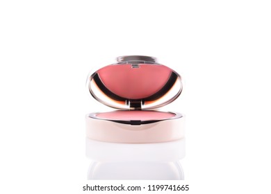 Vector Face Cosmetic Makeup Powder Isolated on White Background. Round Plastic Case with Mirror Top View. Fashion Realistic Compact Rouge Face Container With Mirror. Vector illustration