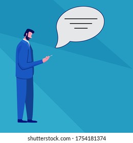 Vektorflache Illustration eines Geschäftsmanns oder Geschäftsführers mit einem Telefon oder Tablet empfängt oder sendet eine Nachricht. Hintergrund mit einem Zeichen in einem Anzug mit einem leeren Platz für Text