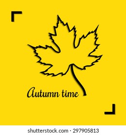 Vector flat  maple  leaf icon isolated outline.