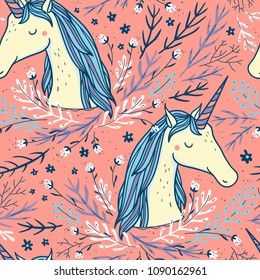 Patrón inconsútil floral del Vector con los unicornios dulces en un fondo floral