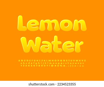 Emblema fresco vectorial Lemon Water. Fuente Amarilla brillante. Divertidas letras de alfabeto, números y símbolos