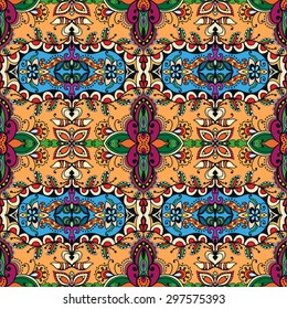 Vektorillustration geometrisches und florales nahtloses Muster, bunter abstrakter Hintergrund mit handgezeichnet wiederholter Textur. Ethnische arabische Indianerverzierung
