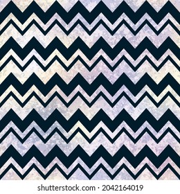 Vector Geometric Zigzag Striped Silver Seamless Pattern. Shiny white gold foil repeat texture with black chevron. Abstract festive metal print for digital paper, background, wallpaper.