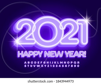 Tarjeta de felicitación brillante vectorial ¡Feliz Año Nuevo 2021! Fuente púrpura eléctrica. Letras y números de alfabeto neón para el entretenimiento